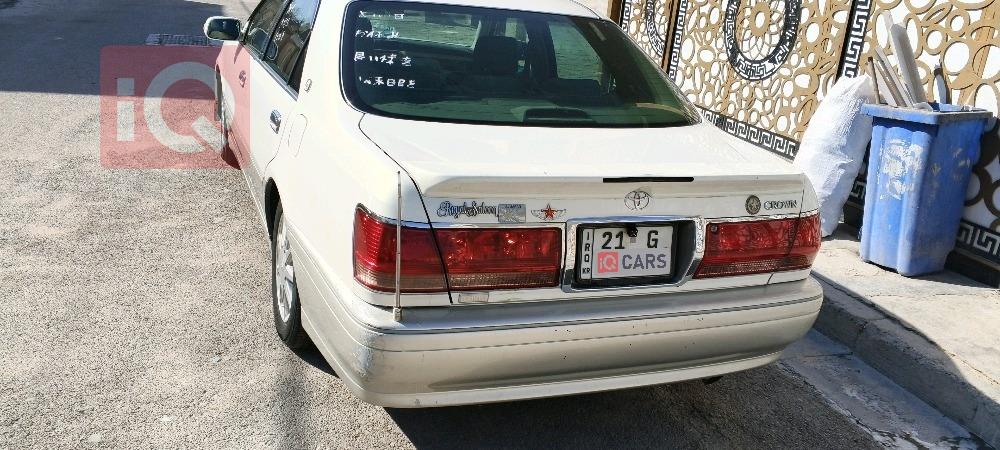 تويوتا كراون